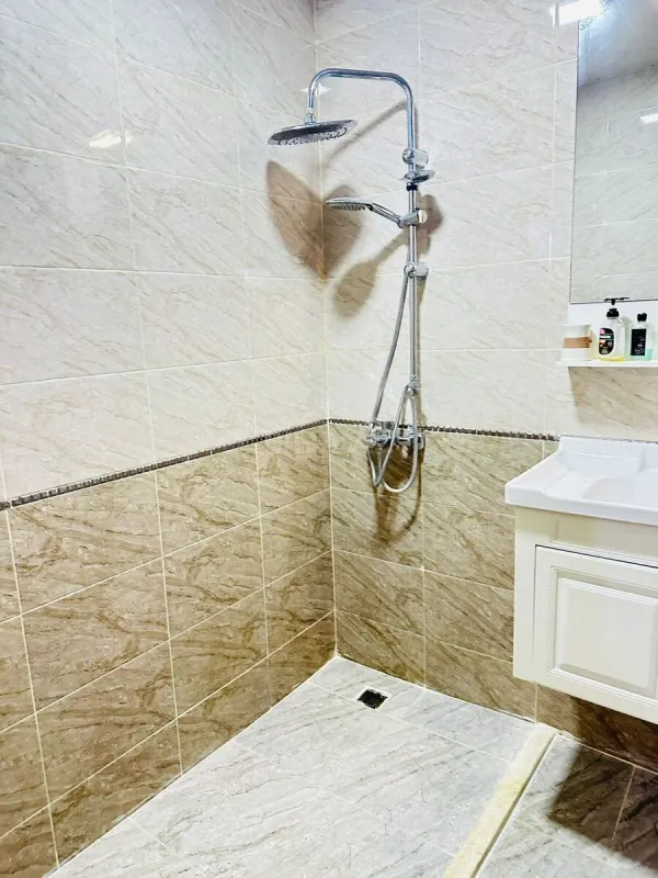 Kirayə verilir 2 otaqlı mənzil 86 m²