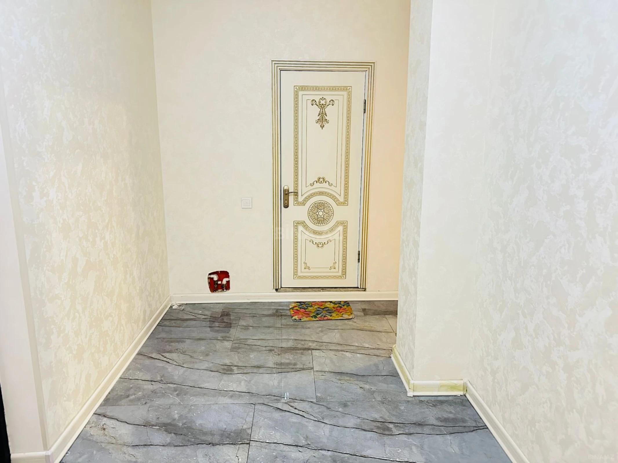Kirayə verilir 2 otaqlı mənzil 86 m²