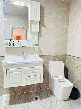 Kirayə verilir 2 otaqlı mənzil 86 m²