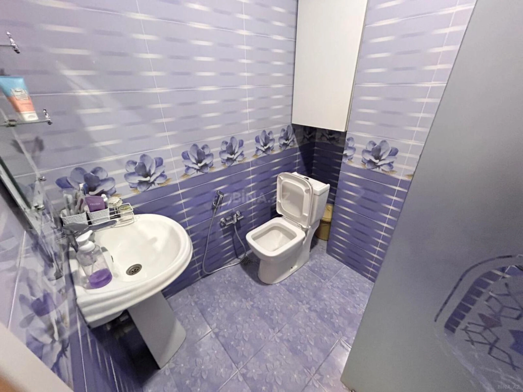 Satılır 2 otaqlı mənzil 75 m²