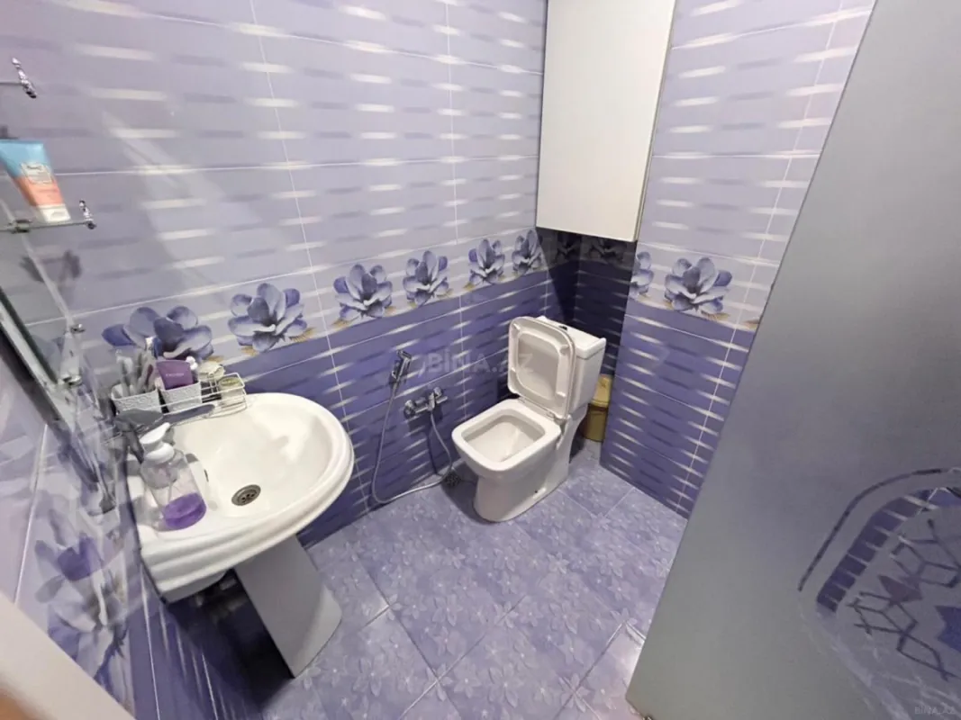 Satılır 2 otaqlı mənzil 75 m²