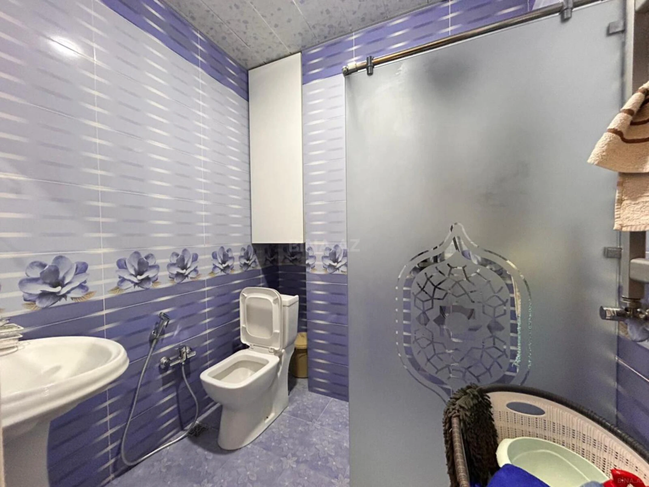 Satılır 2 otaqlı mənzil 75 m²