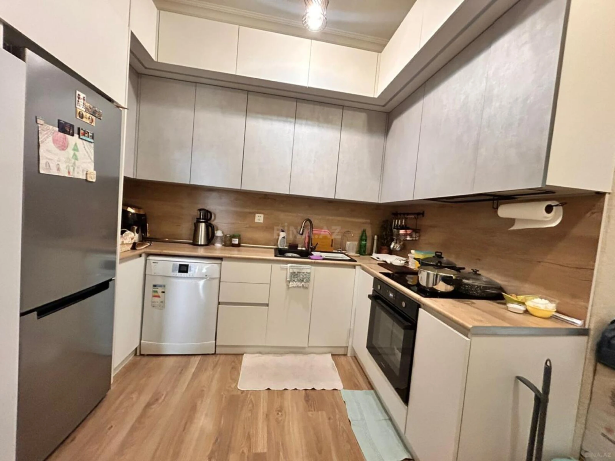 Satılır 2 otaqlı mənzil 75 m²