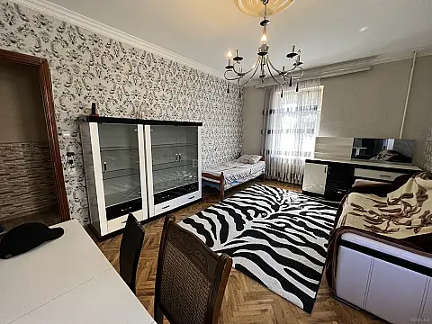 Kirayə verilir 3 otaqlı mənzil 80 m²