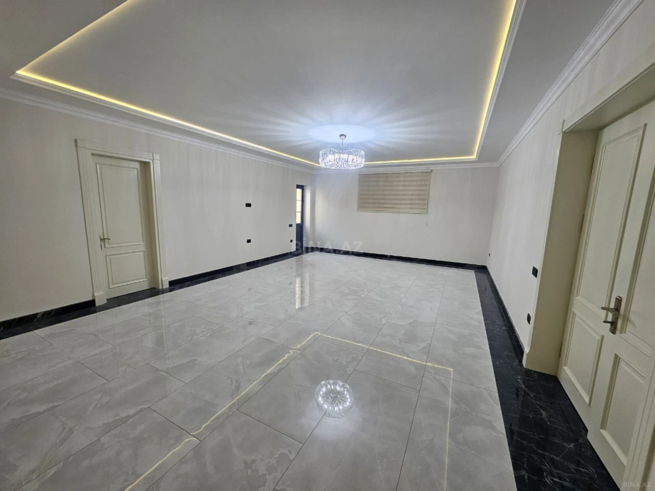 Satılır 6 otaqlı həyət evi 440 m²
