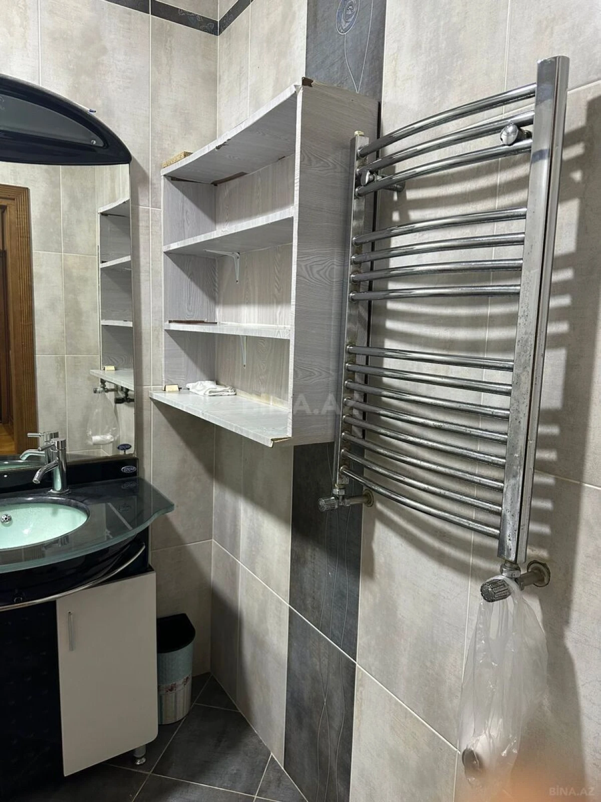 Kirayə verilir 3 otaqlı mənzil 114 m²