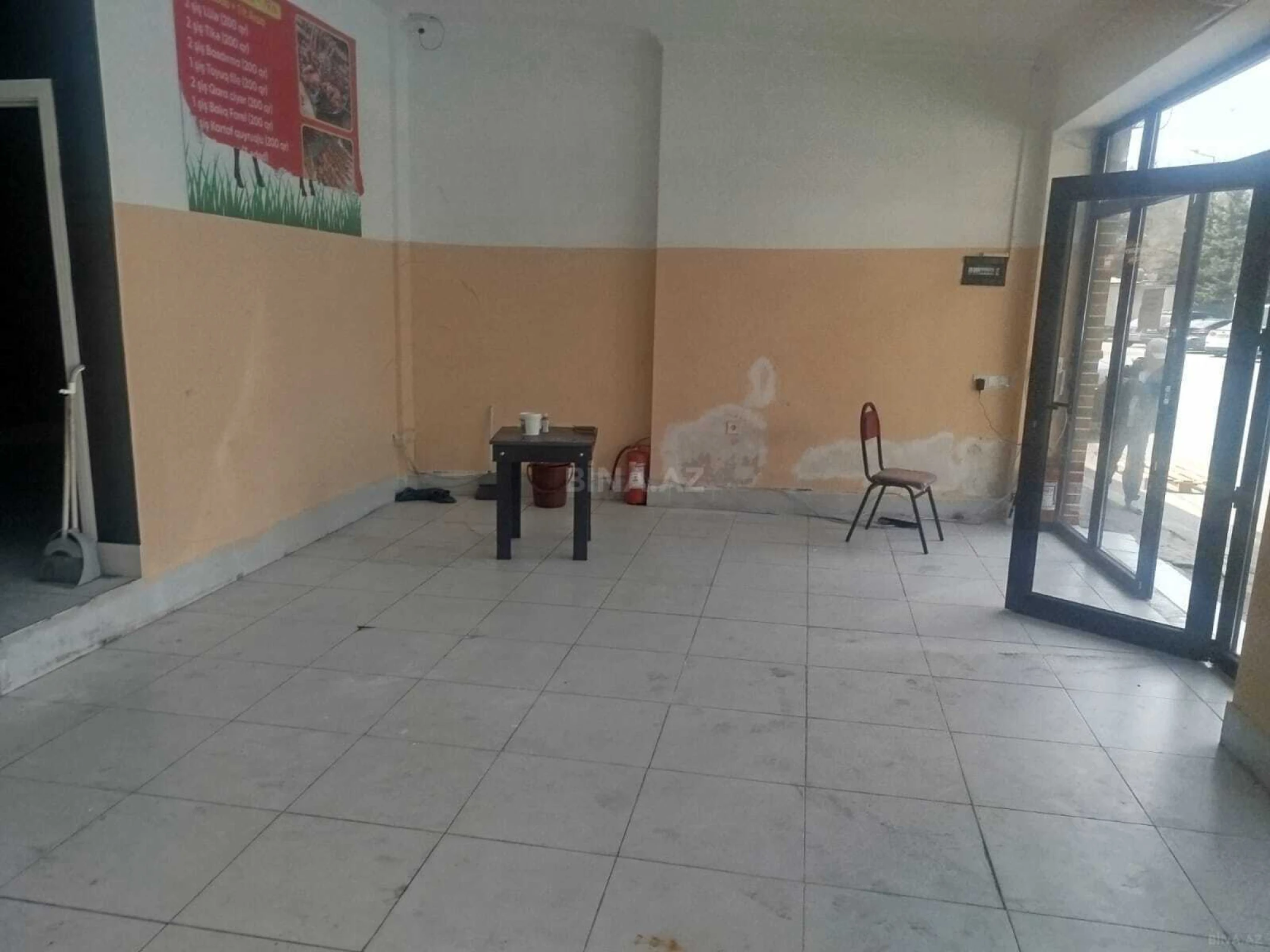 Kirayə verilir obyekt 180 m²