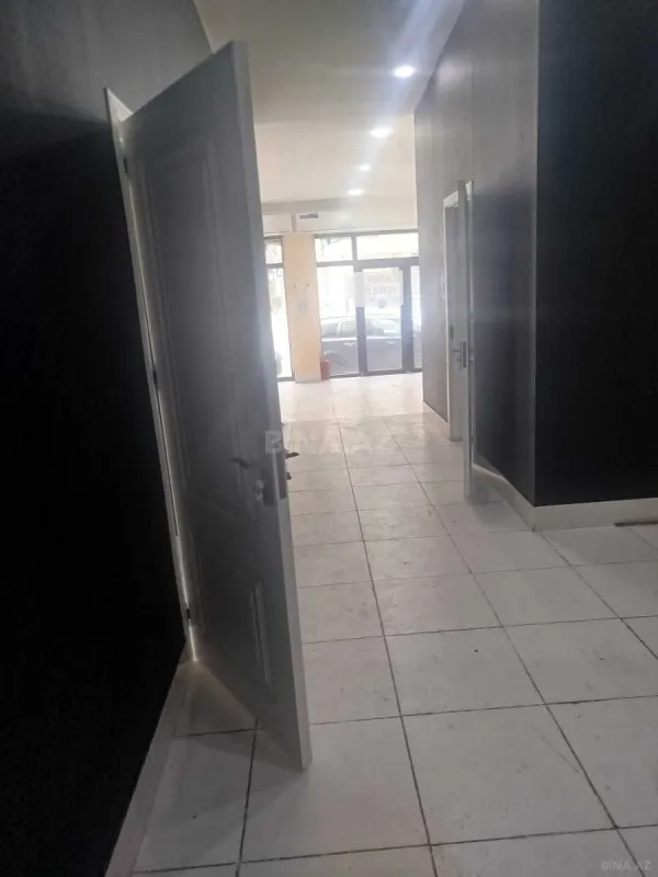 Kirayə verilir obyekt 180 m²