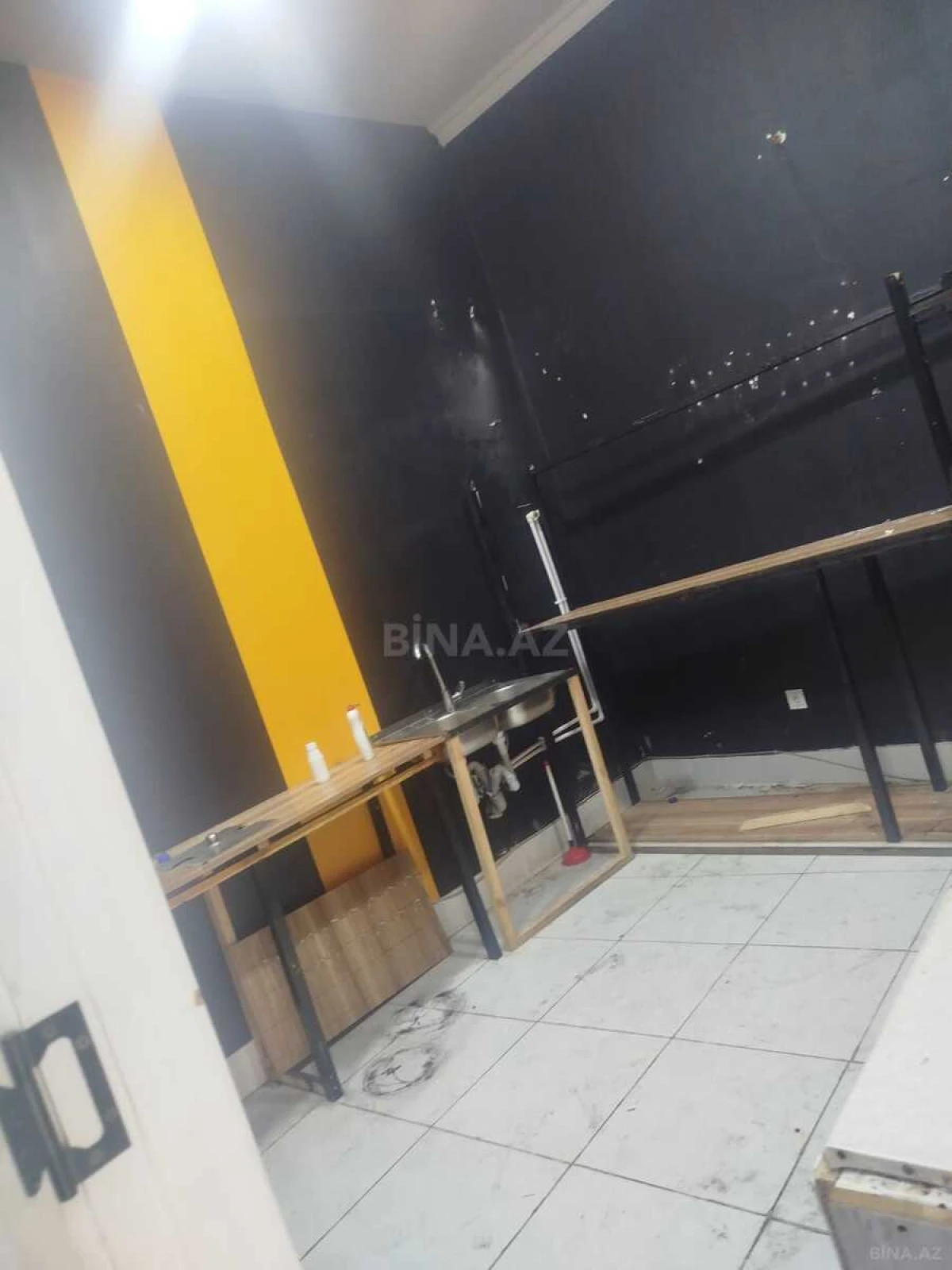 Kirayə verilir obyekt 180 m²