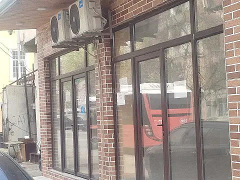 Kirayə verilir obyekt 180 m²