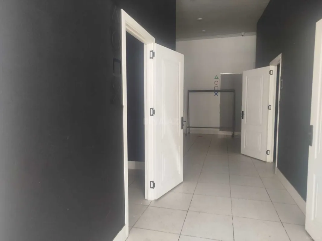 Kirayə verilir obyekt 180 m²