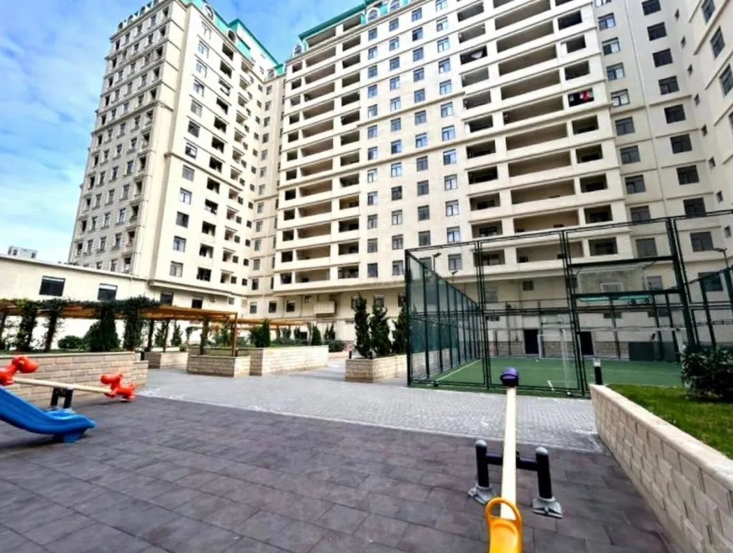 Satılır 3 otaqlı mənzil 94 m²