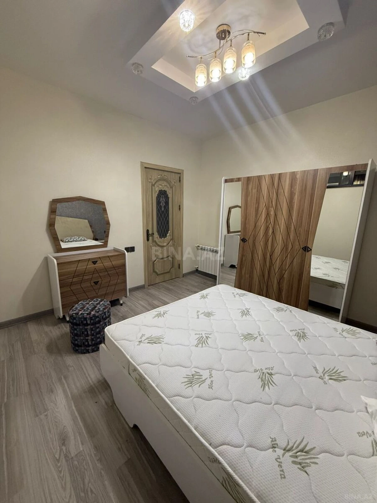 Kirayə verilir 3 otaqlı mənzil 110 m²