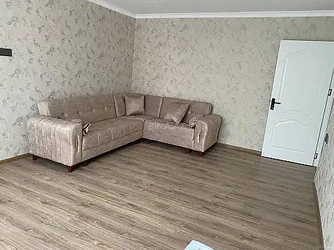 Kirayə verilir 3 otaqlı mənzil 100 m²