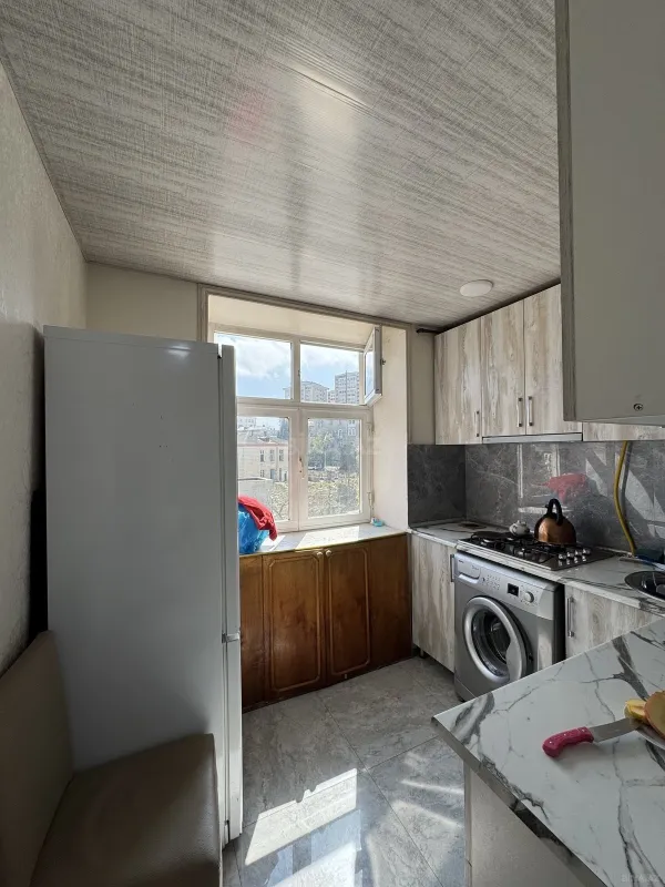 Kirayə verilir 2 otaqlı mənzil 50 m²