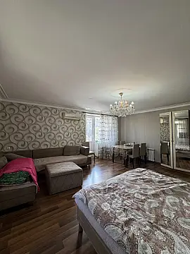 Kirayə verilir 2 otaqlı mənzil 50 m²