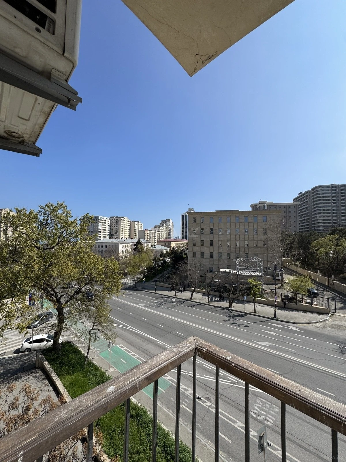 Kirayə verilir 2 otaqlı mənzil 50 m²