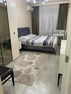 Satılır 2 otaqlı mənzil 78 m²