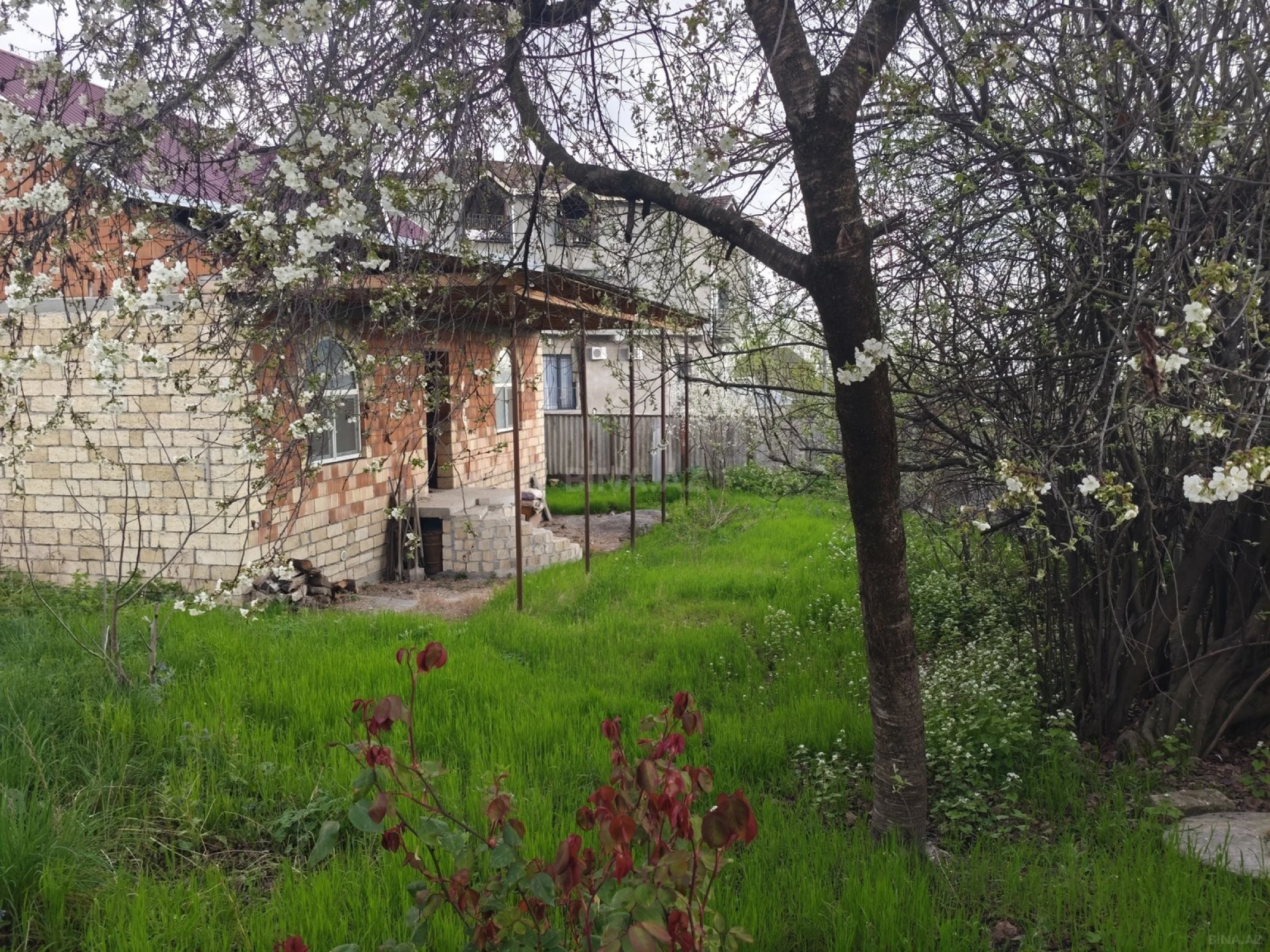 Satılır 5 otaqlı həyət evi 65.2 m²