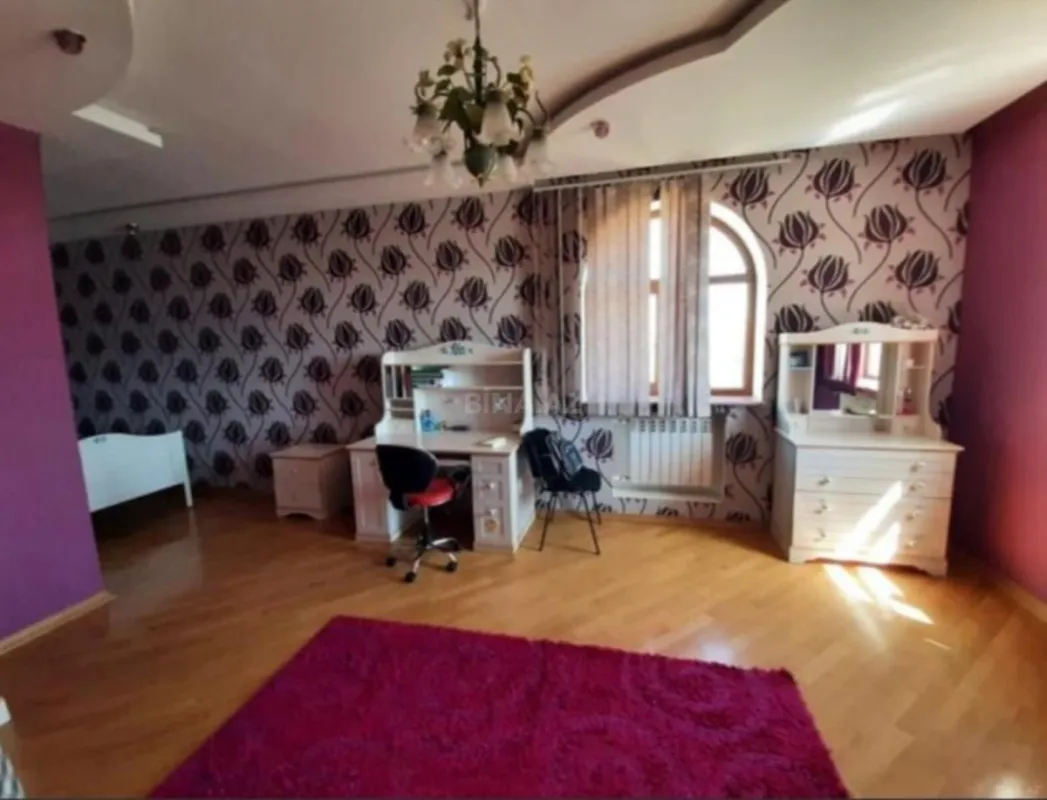 Satılır 6 otaqlı həyət evi 400 m²