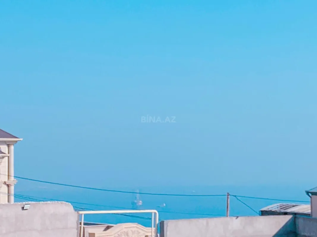 Satılır 6 otaqlı həyət evi 400 m²