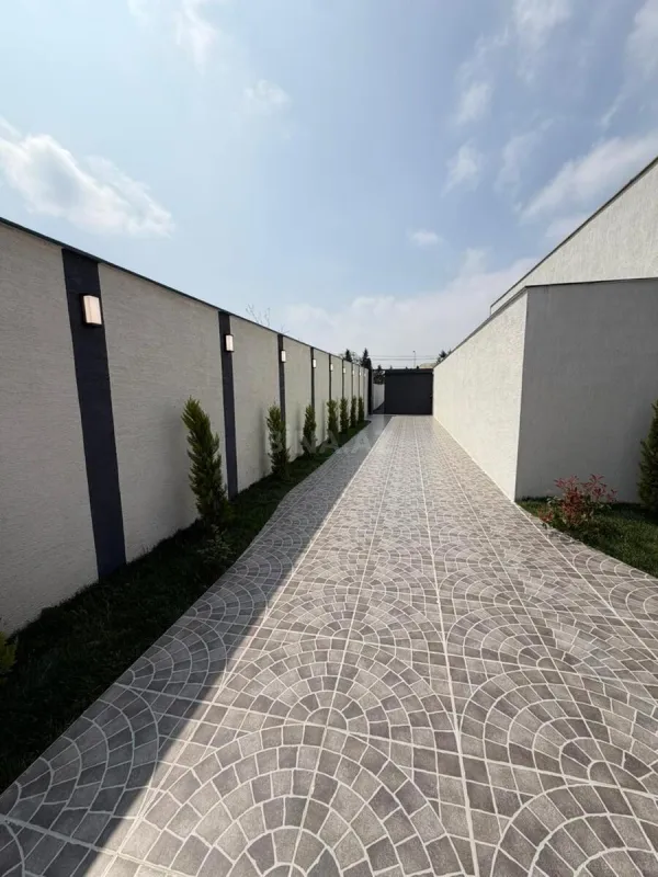 Satılır 4 otaqlı həyət evi 170 m²