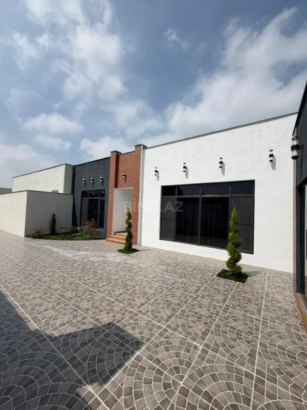 Satılır 4 otaqlı həyət evi 170 m²