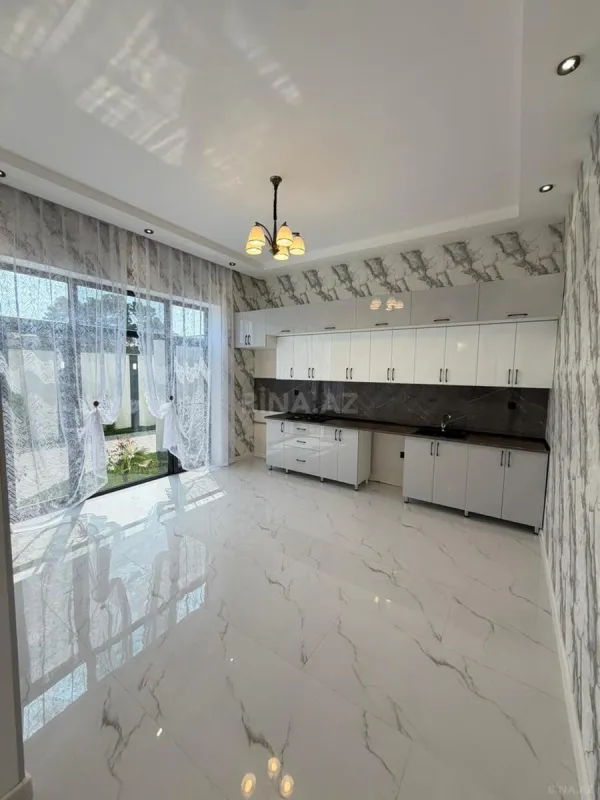 Satılır 4 otaqlı həyət evi 170 m²