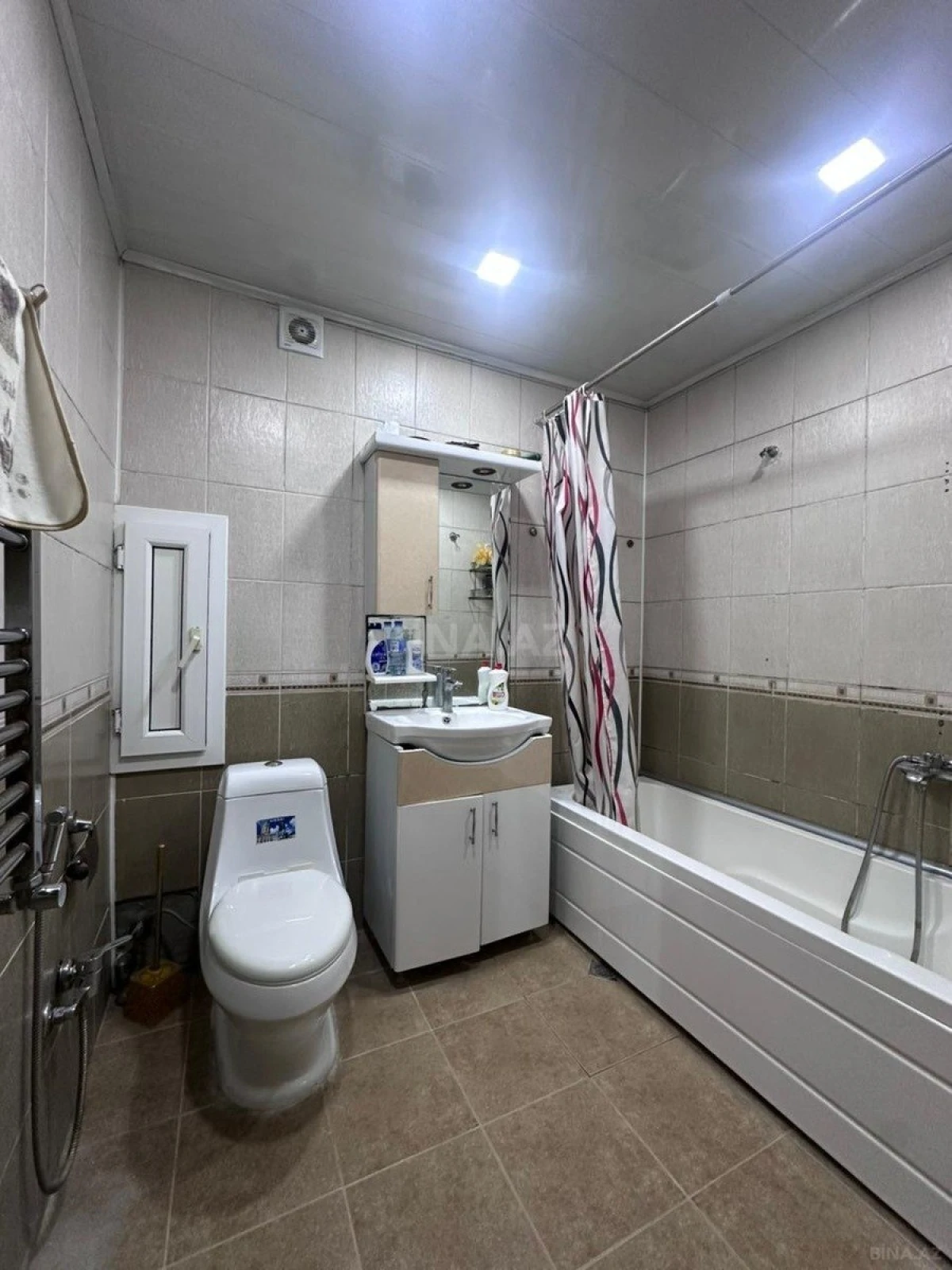 Satılır 2 otaqlı mənzil 85 m²