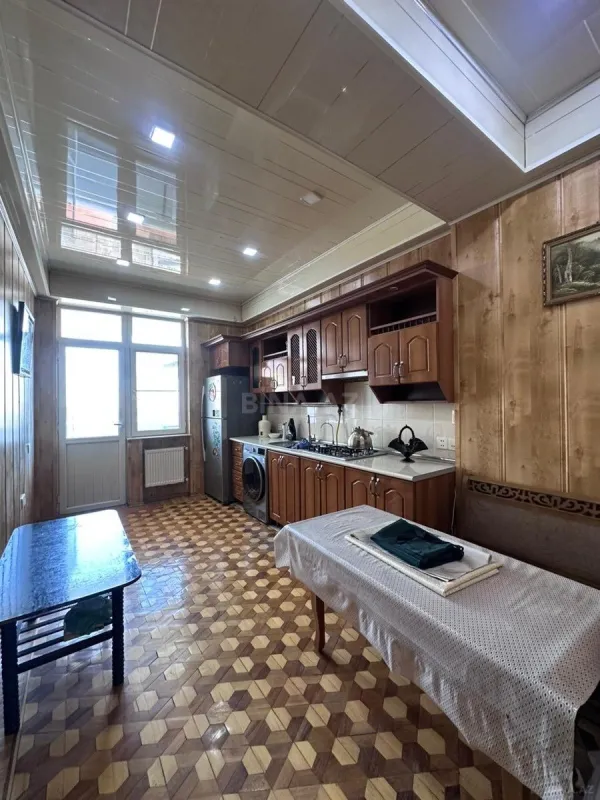 Satılır 2 otaqlı mənzil 85 m²