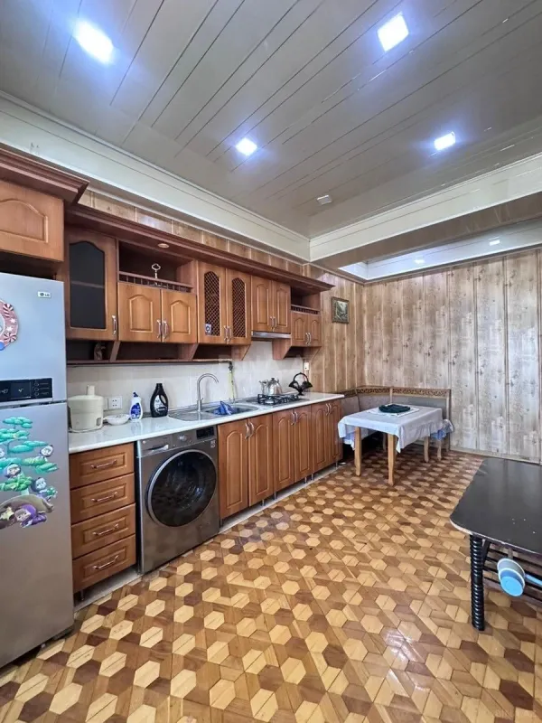 Satılır 2 otaqlı mənzil 85 m²