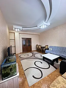 Satılır 2 otaqlı mənzil 85 m²