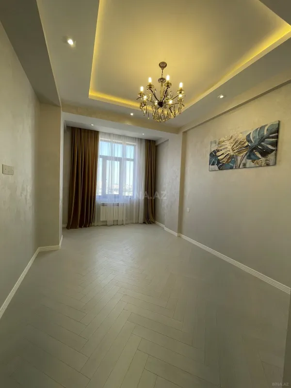 Satılır 3 otaqlı mənzil 105 m²