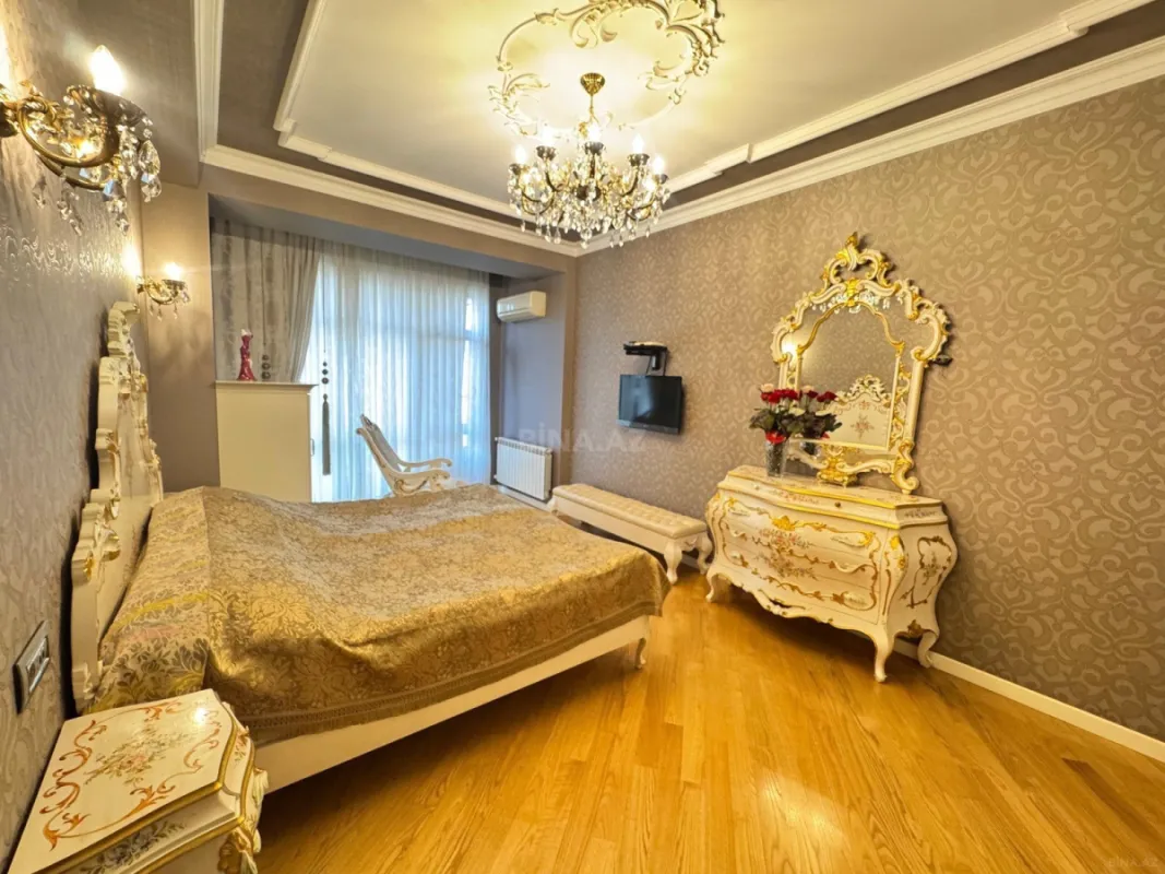 Kirayə verilir 3 otaqlı mənzil 147 m²