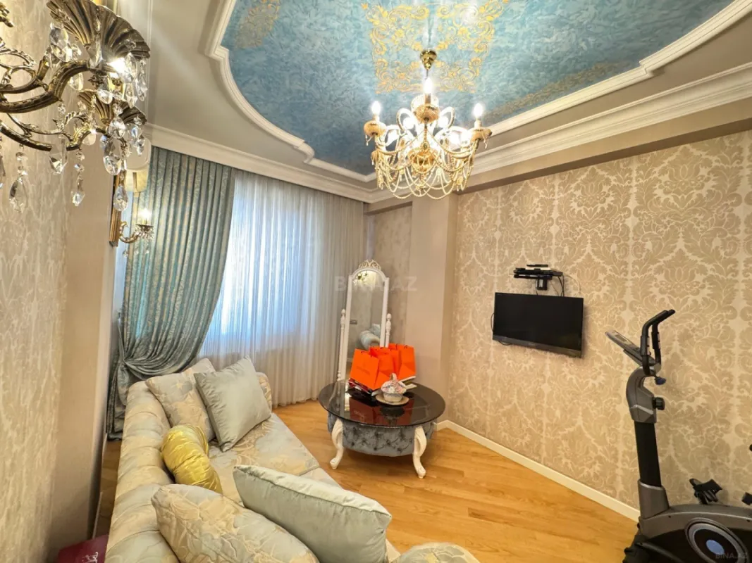 Kirayə verilir 3 otaqlı mənzil 147 m²