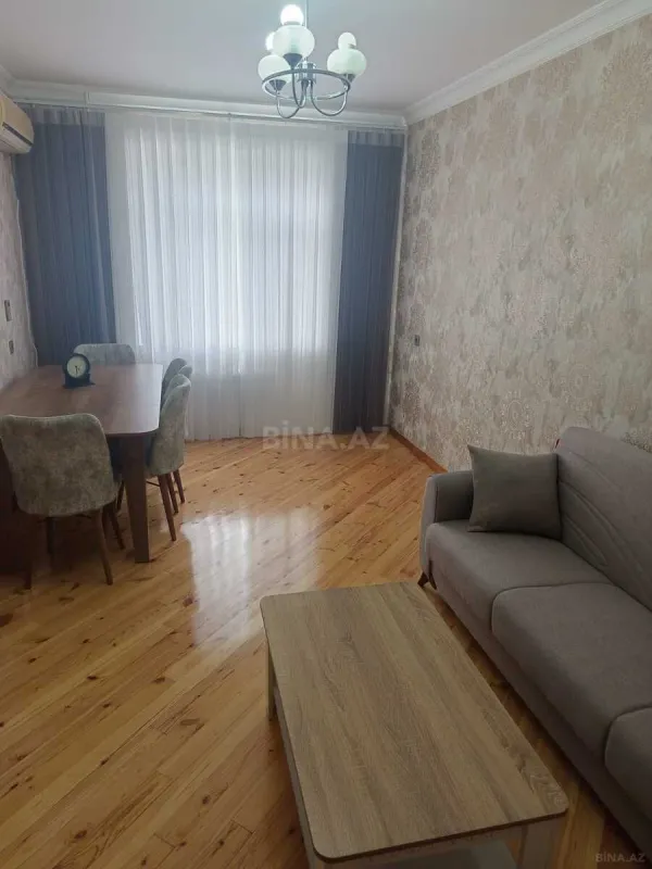 Kirayə verilir 2 otaqlı mənzil 60 m²