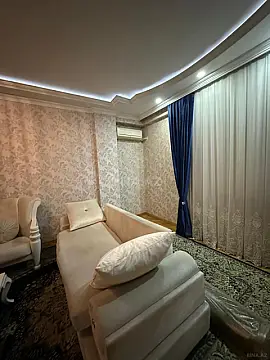 Satılır 3 otaqlı mənzil 142 m²