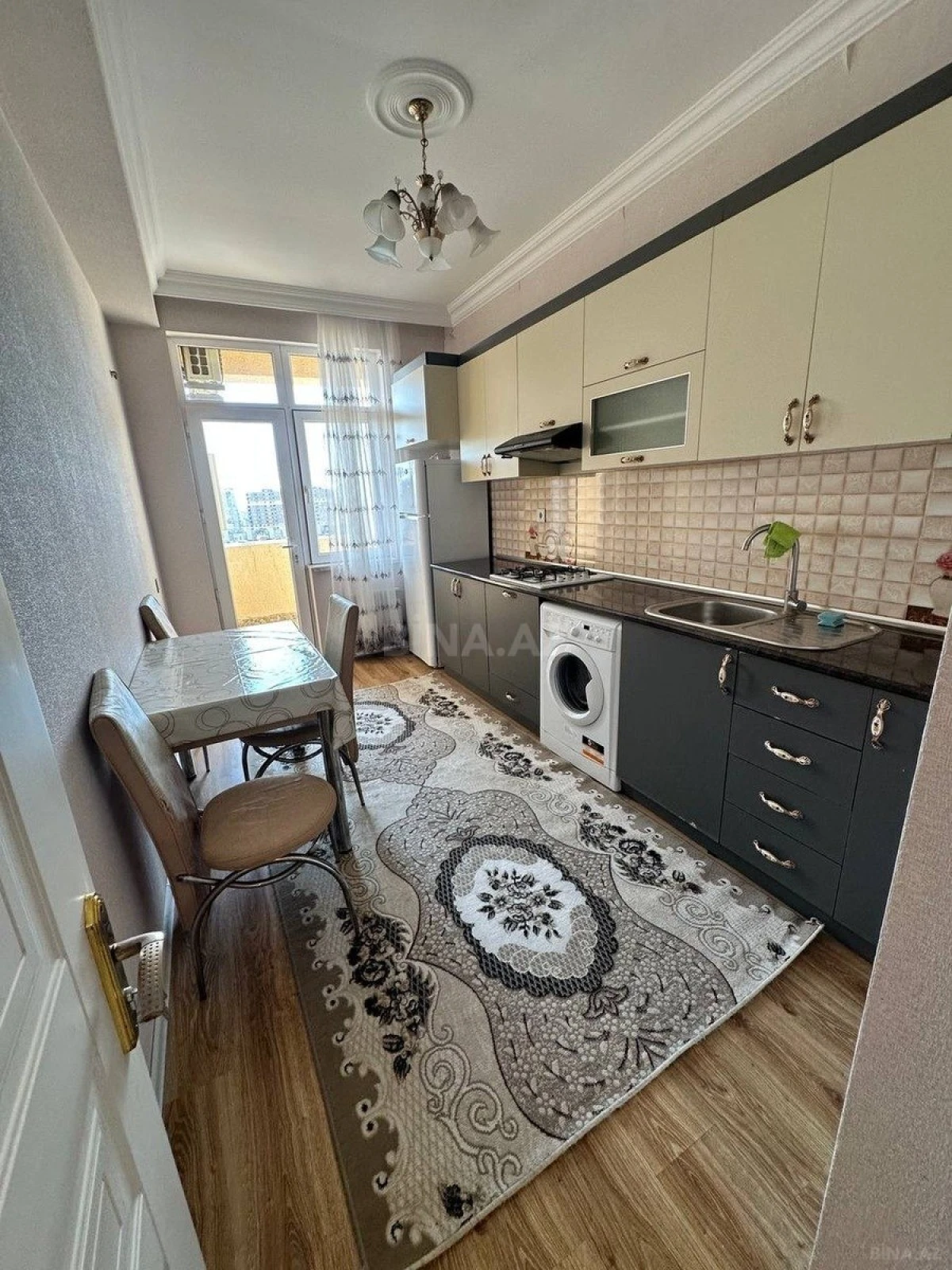 Kirayə verilir 1 otaqlı mənzil 55 m²