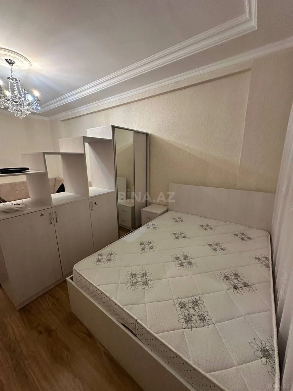 Kirayə verilir 1 otaqlı mənzil 55 m²
