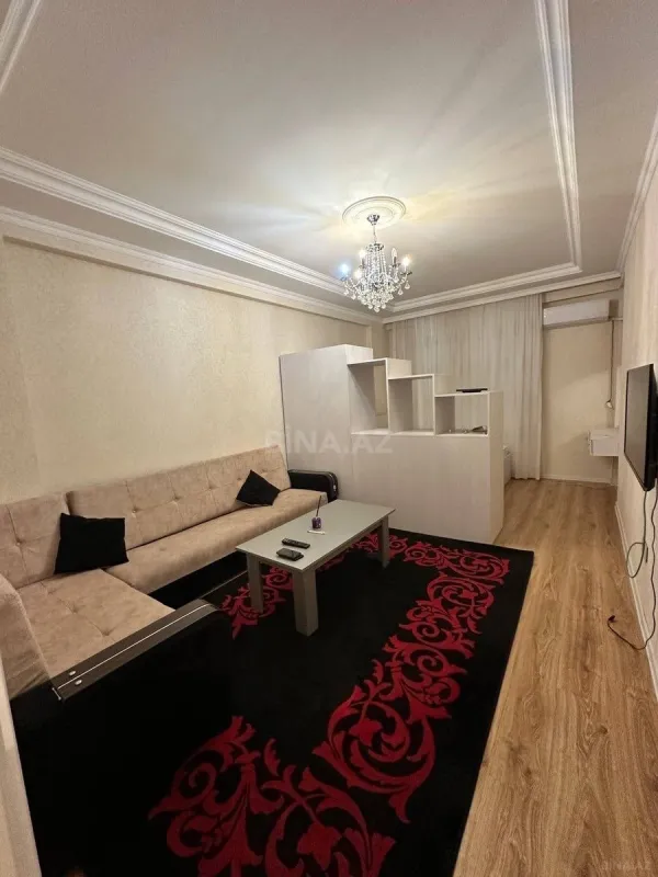 Kirayə verilir 1 otaqlı mənzil 55 m²
