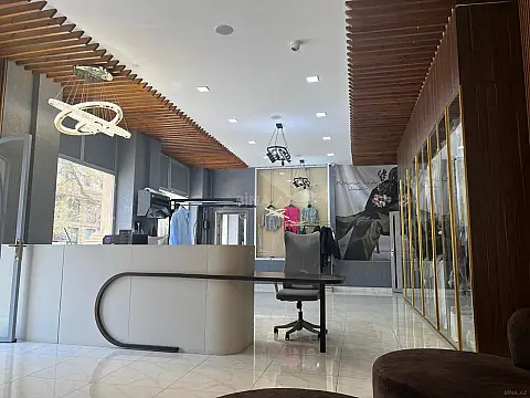 Satılır obyekt 174 m²