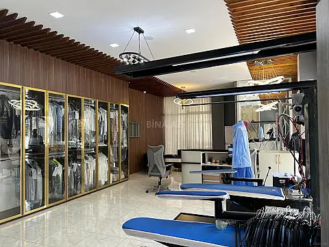 Satılır obyekt 174 m²