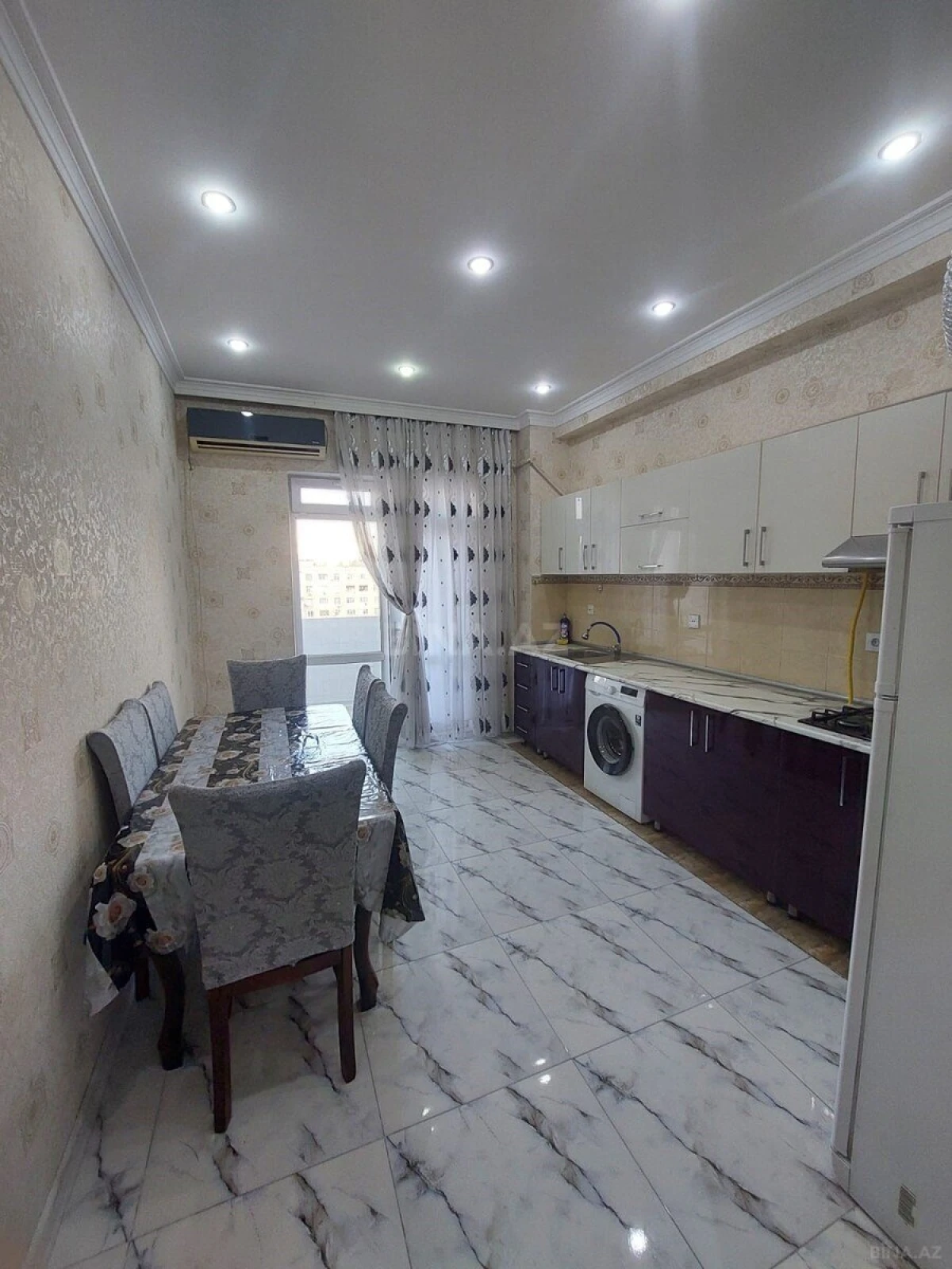 Kirayə verilir 3 otaqlı mənzil 110 m²