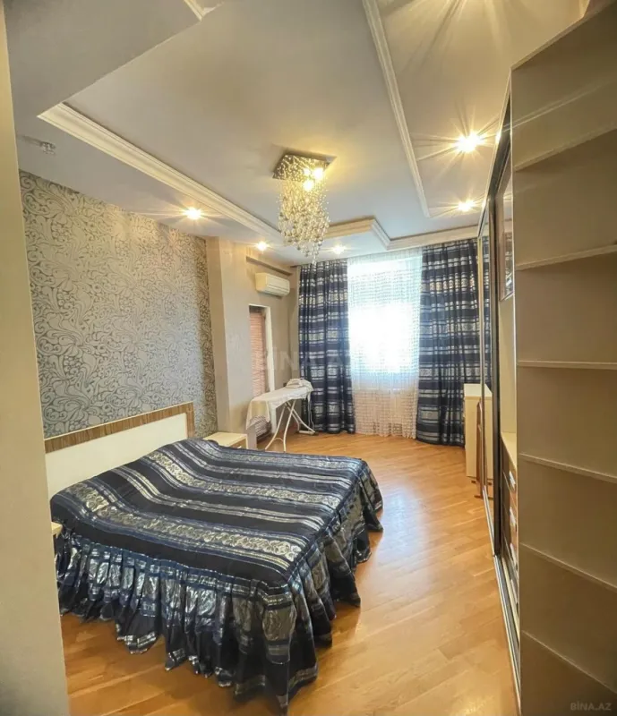Satılır 4 otaqlı mənzil 170 m²