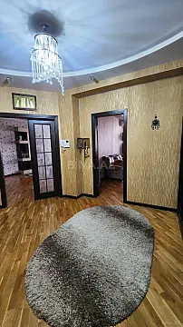 Kirayə verilir 3 otaqlı mənzil 140 m²