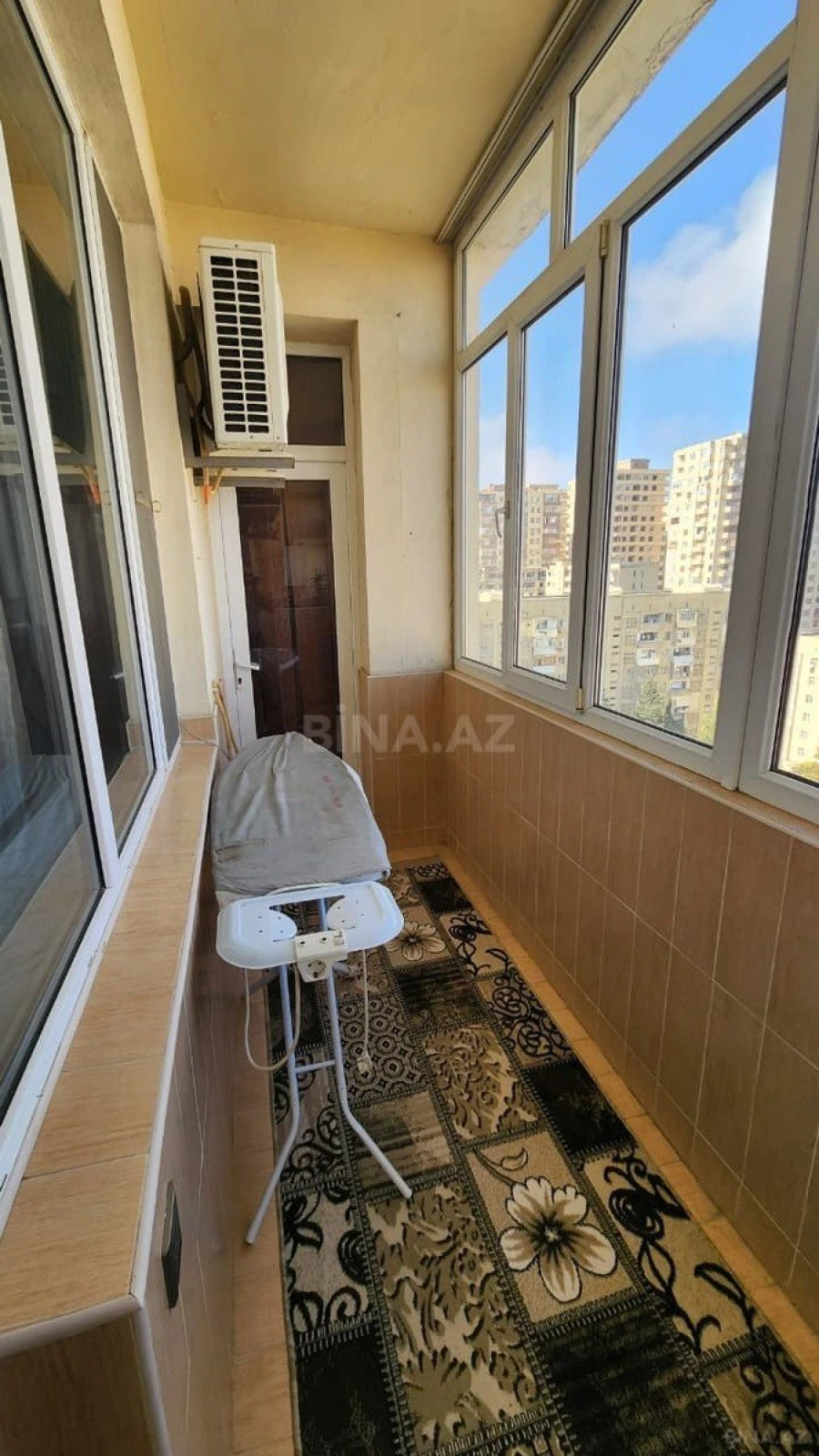 Kirayə verilir 3 otaqlı mənzil 140 m²