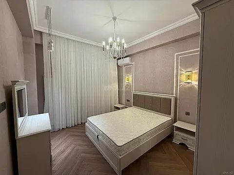 Kirayə verilir 2 otaqlı mənzil 60 m²
