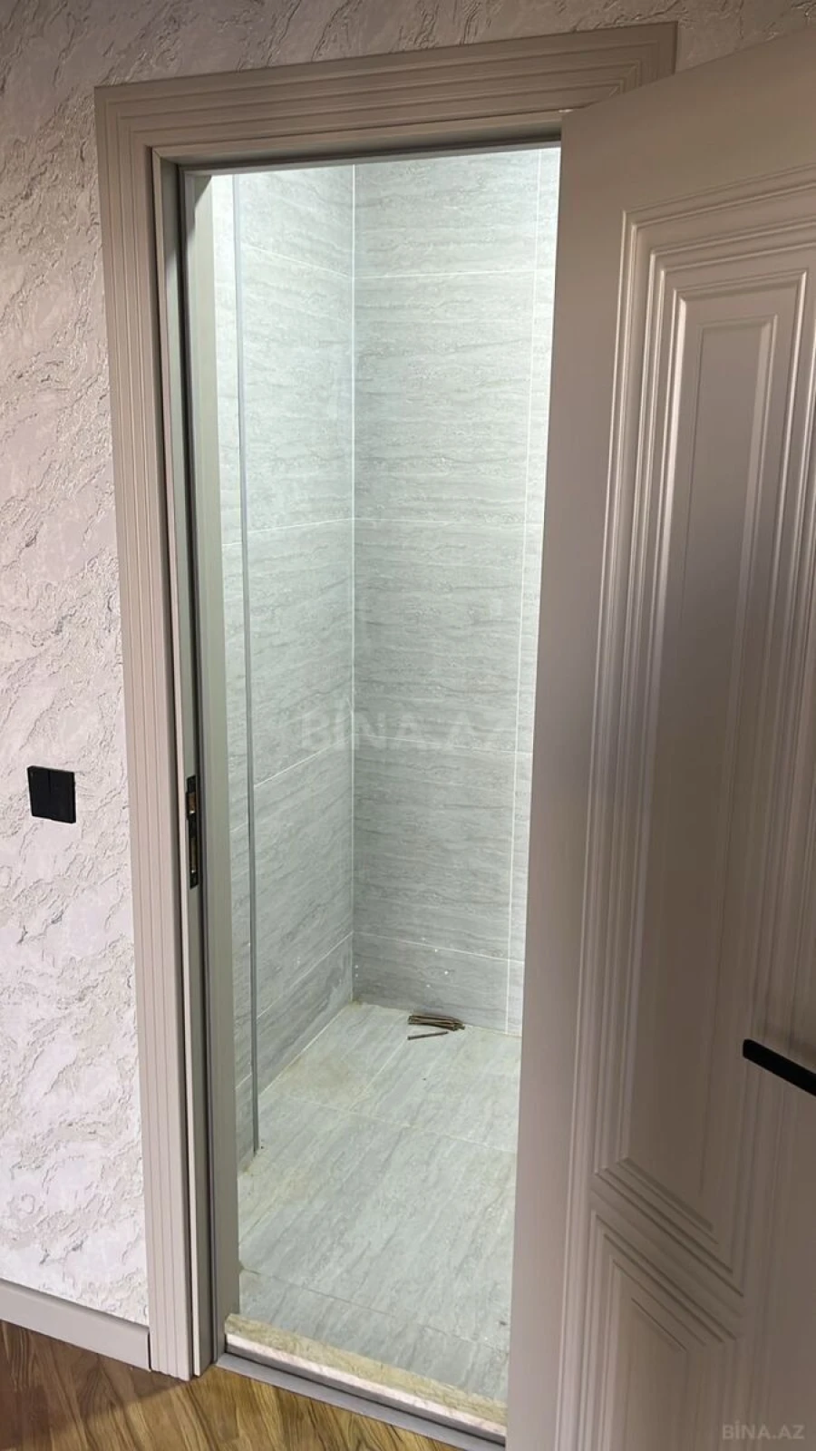 Satılır 3 otaqlı mənzil 112 m²