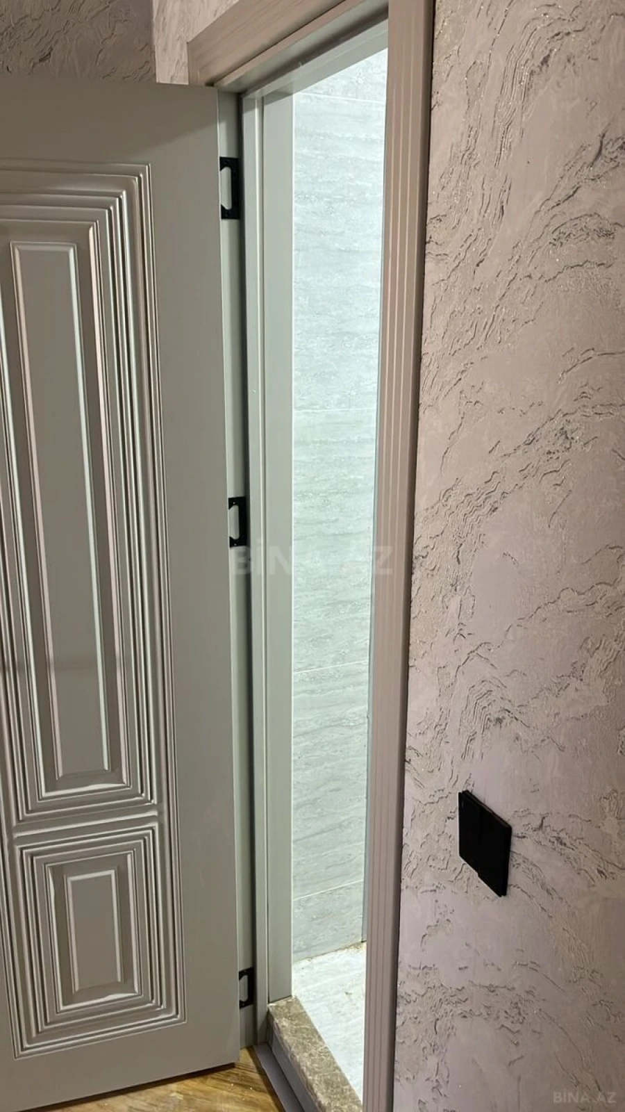 Satılır 3 otaqlı mənzil 112 m²