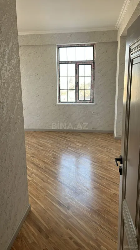 Satılır 3 otaqlı mənzil 112 m²